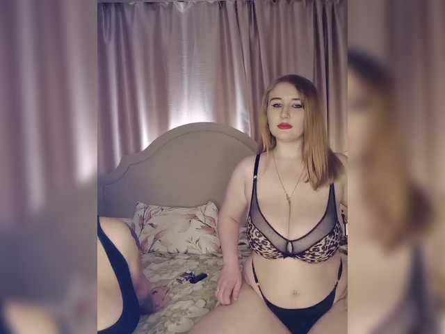 Her-Girl's BongaCams show and profile