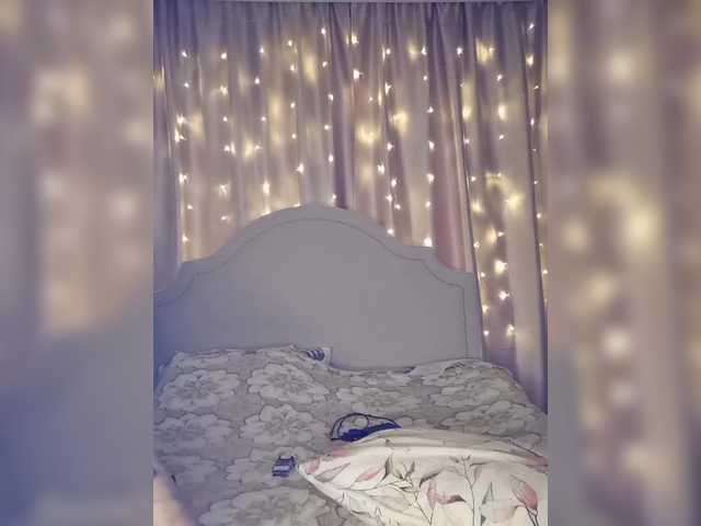 Her-Girl's BongaCams show and profile