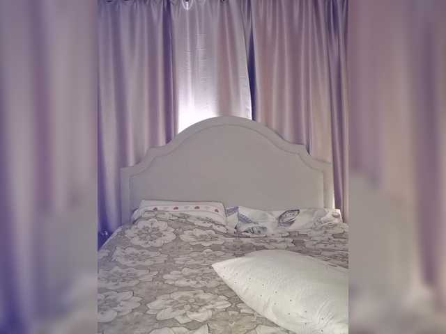 Her-Girl's BongaCams show and profile