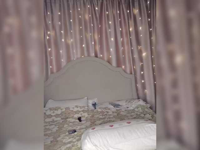 Her-Girl's BongaCams show and profile