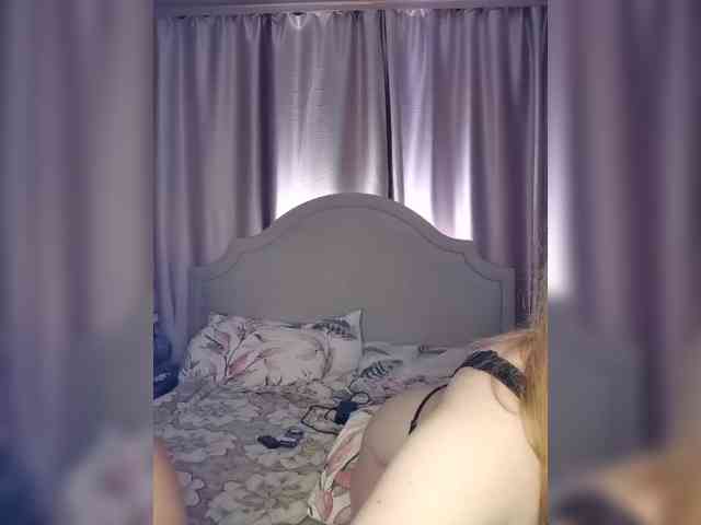Her-Girl webcam
