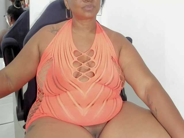 BellaMoakXX's BongaCams show and profile