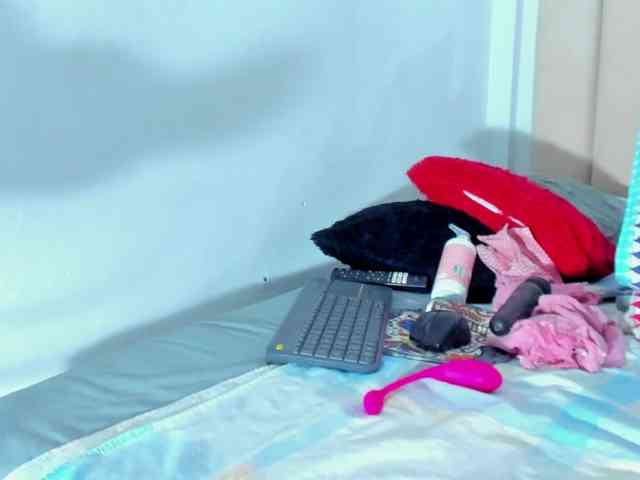 BellaMoakXX BellaMoakXX