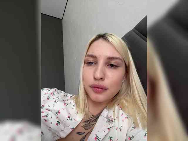 -Alexa-999- webcam