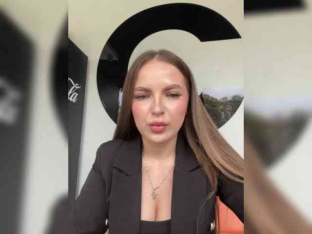 -Alexa-999- webcam