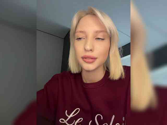 -Alexa-999- webcam