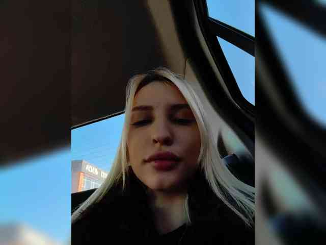 -Alexa-999- webcam