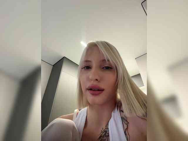 -Alexa-999- webcam