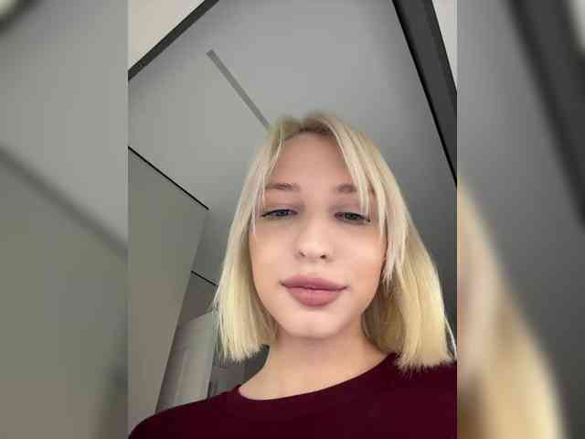 -Alexa-999- webcam
