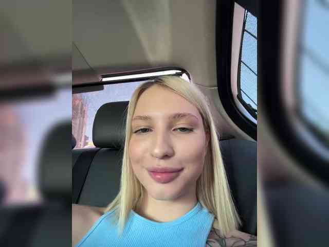 -Alexa-999- webcam