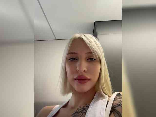 -Alexa-999- webcam