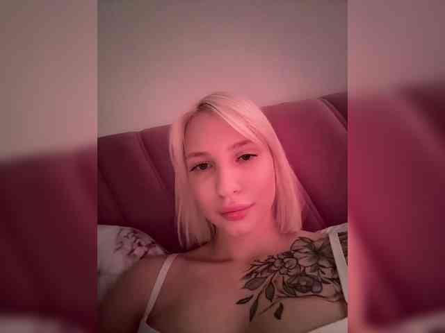 -Alexa-999- webcam