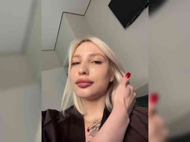 KettyPretty25's webcam live show