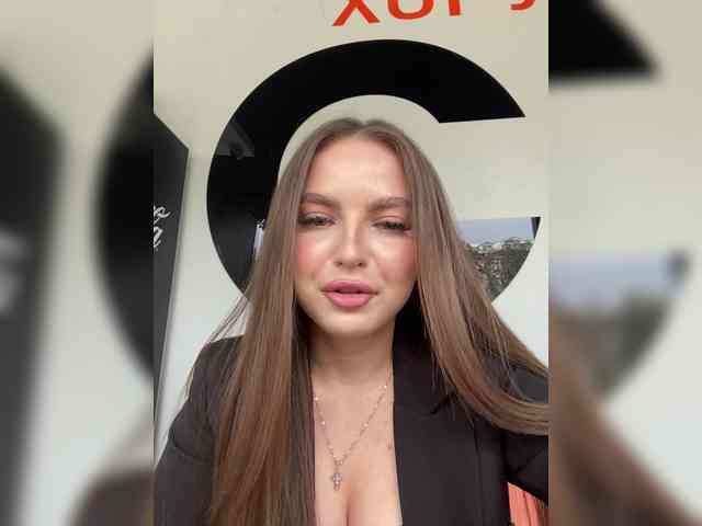 -Alexa-999- webcam