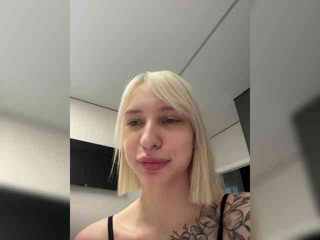 -Alexa-999- webcam