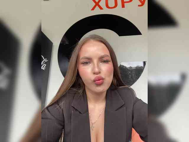 -Alexa-999- webcam