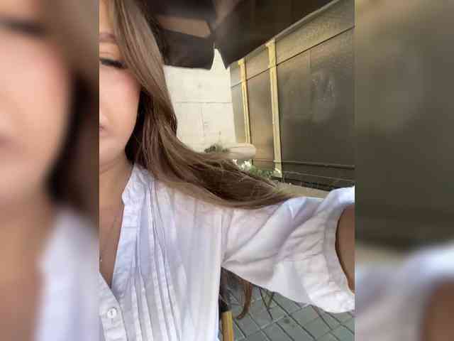 -Alexa-999- webcam