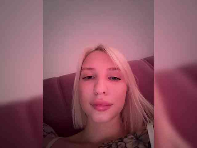-Alexa-999- webcam