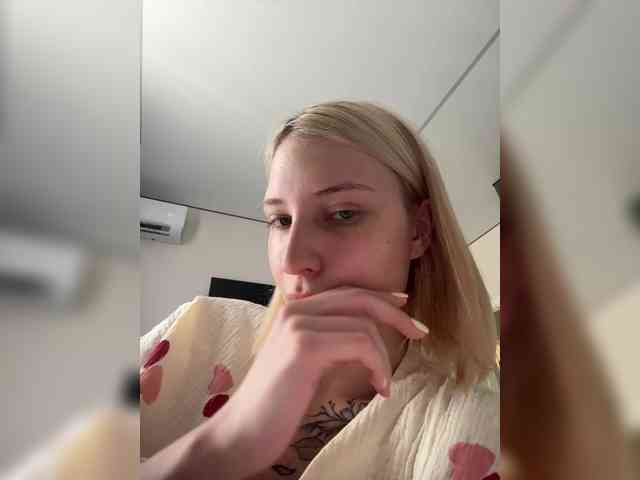 -Alexa-999- webcam