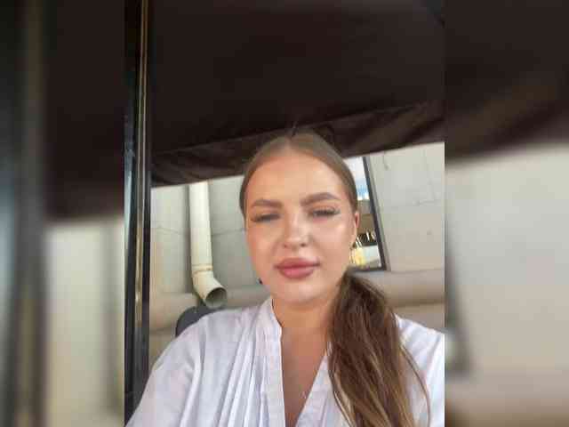-Alexa-999- webcam