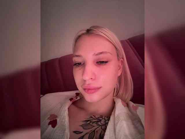 -Alexa-999- webcam