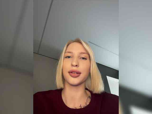 -Alexa-999- webcam