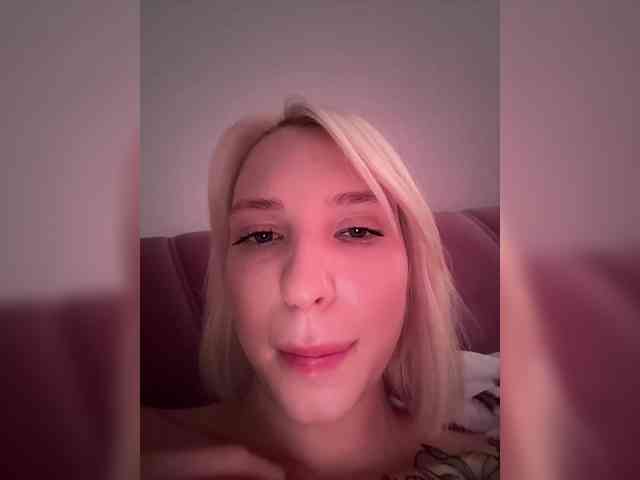 -Alexa-999- webcam