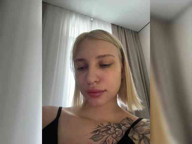 -Alexa-999- webcam