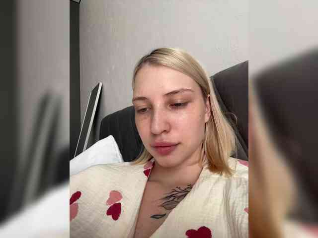 -Alexa-999- webcam