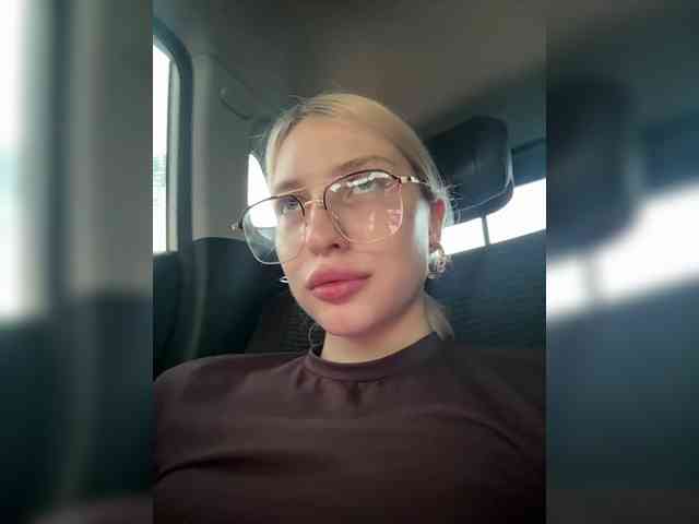 -Alexa-999- webcam