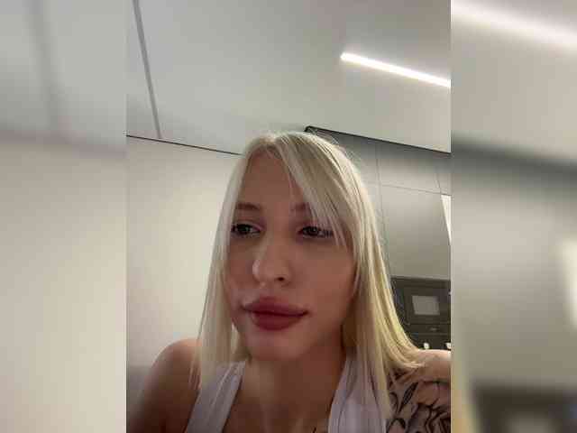-Alexa-999- webcam