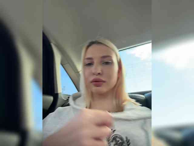 -Alexa-999- webcam