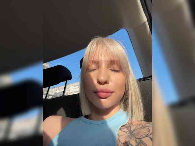 -Alexa-999- webcam