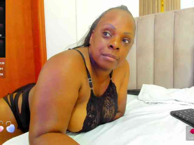 CristineSexy Live Webcam on BongaCams