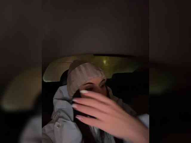 EvgeniyQWE55a Live Webcam on BongaCams