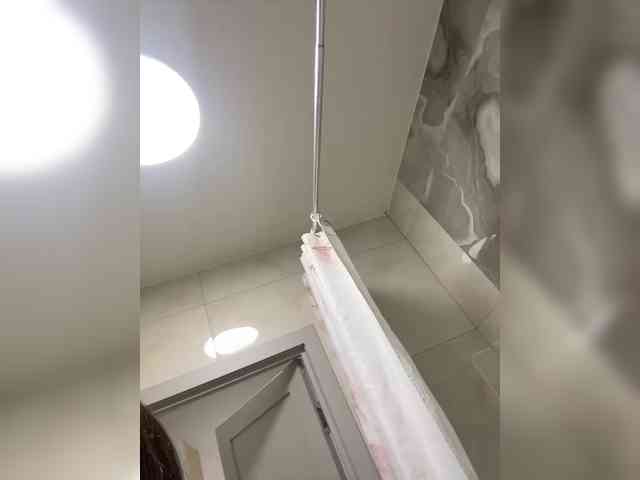 EvgeniyQWE55a Live Webcam on BongaCams