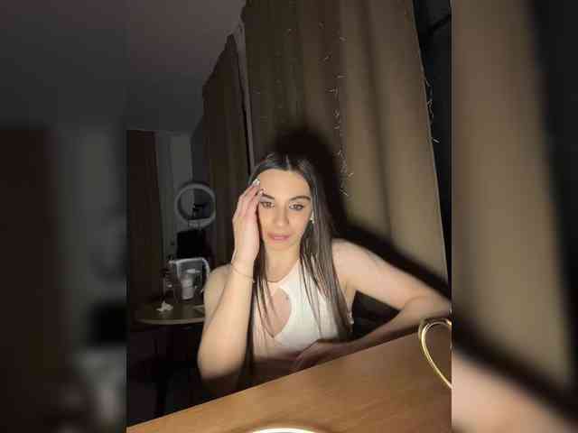 EvgeniyQWE55a Live Webcam on BongaCams