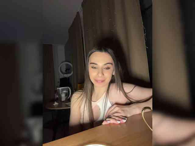 EvgeniyQWE55a Live Webcam on BongaCams