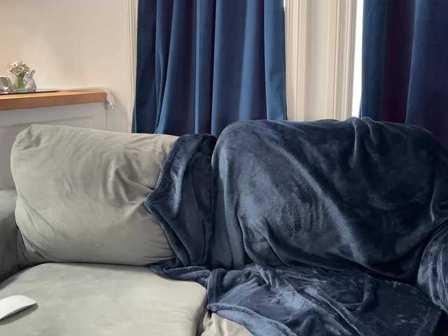 2CP's BongaCams show and profile