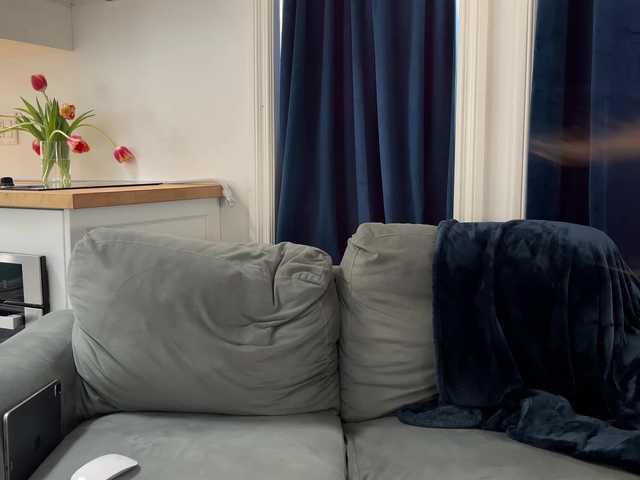 2CP's BongaCams show and profile