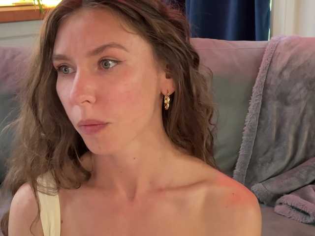 2CP from BongaCams is Freechat