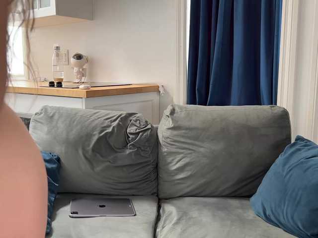 2CP's BongaCams show and profile