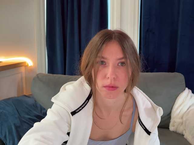 2CP – webcam model profile photo