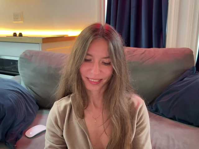 2CP's BongaCams show and profile