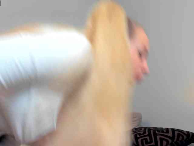 ElissaVibe webcam