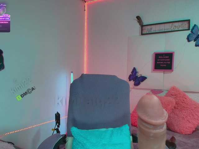 kimilaly's BongaCams show and profile