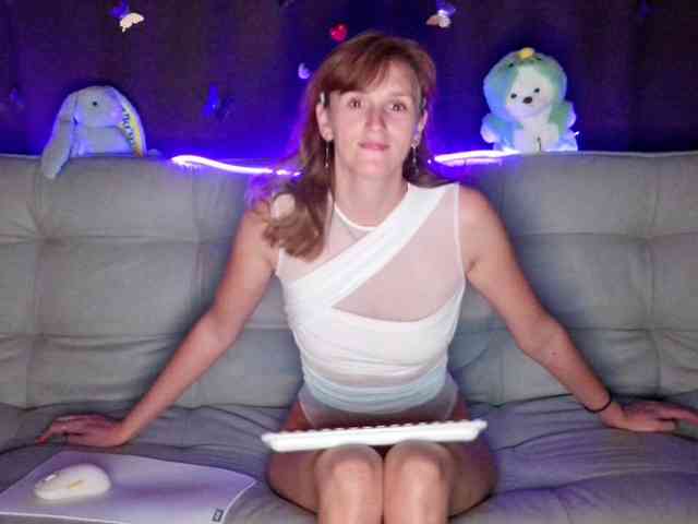 Touche_Me webcam