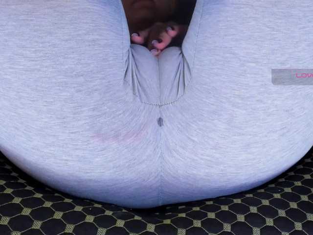 Kira-Kell's BongaCams show and profile