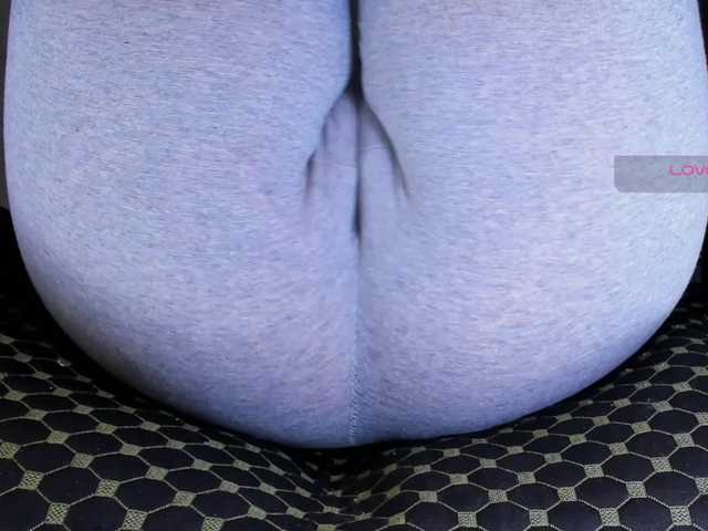 Kira-Kell's BongaCams show and profile