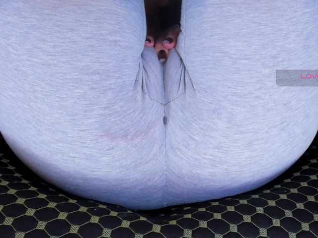 Kira-Kell's BongaCams show and profile